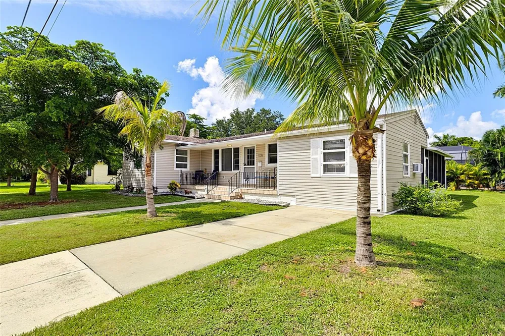 315 DURRANCE STREET Punta Gorda, FL 33950