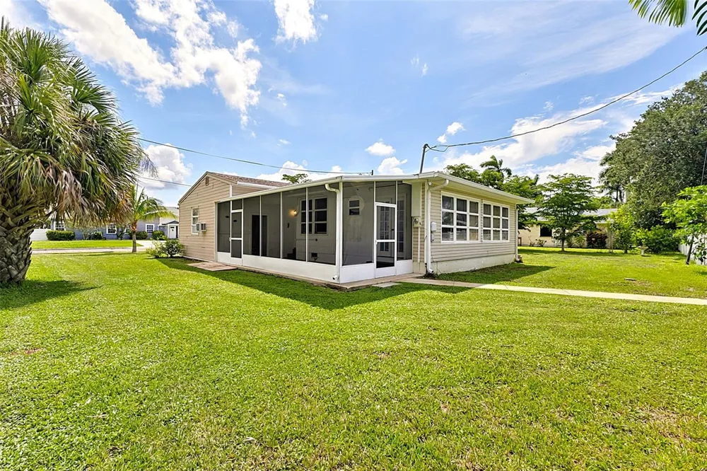 315 DURRANCE STREET Punta Gorda, FL 33950