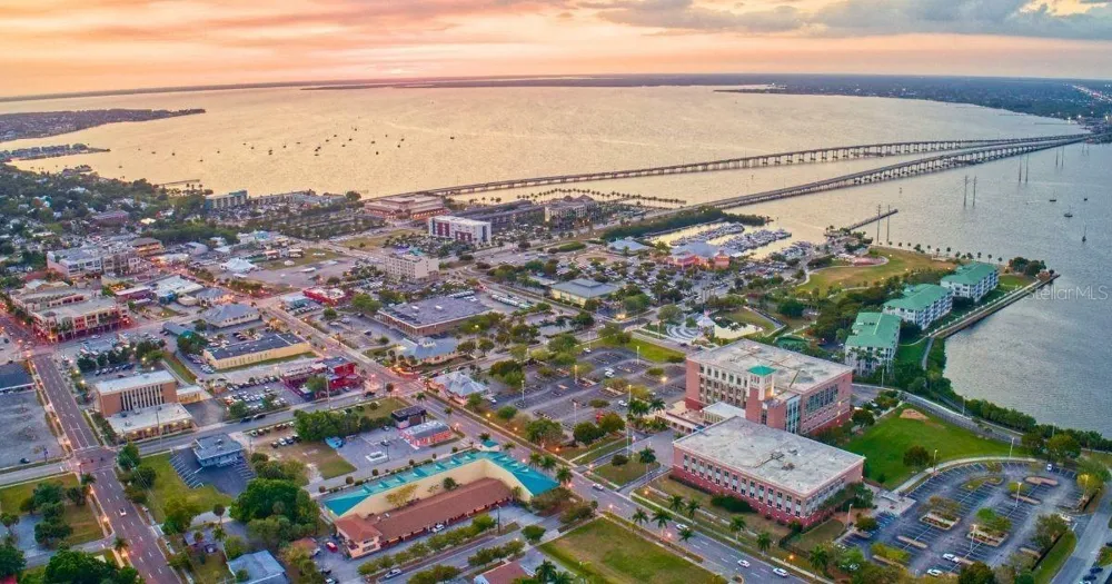 315 DURRANCE STREET Punta Gorda, FL 33950