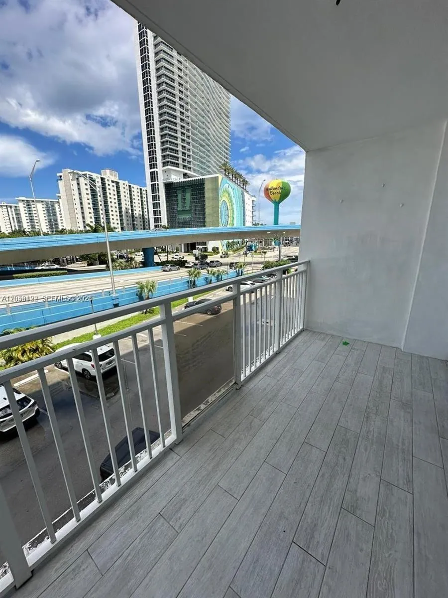 1801 S Ocean Dr #333 Hallandale Beach, FL 33009