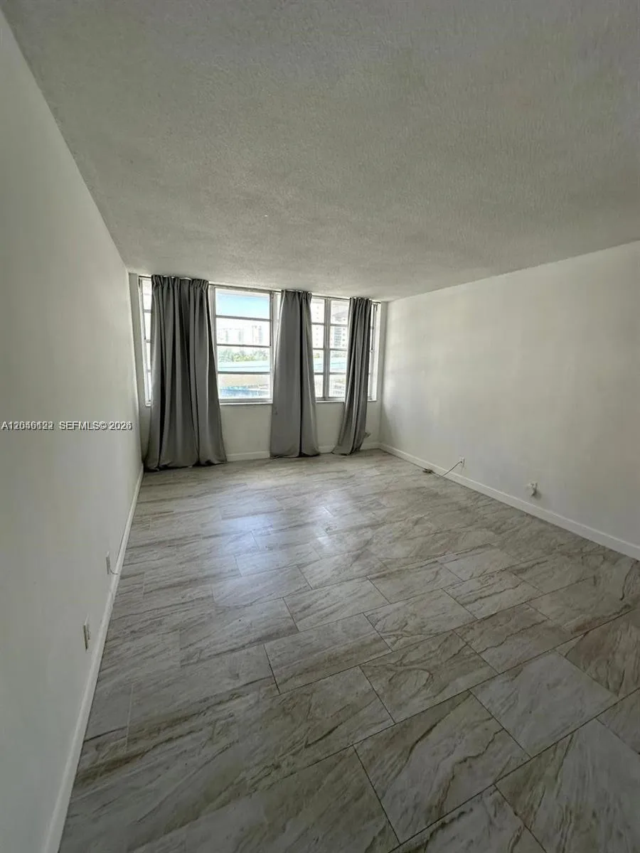 1801 S Ocean Dr #333 Hallandale Beach, FL 33009