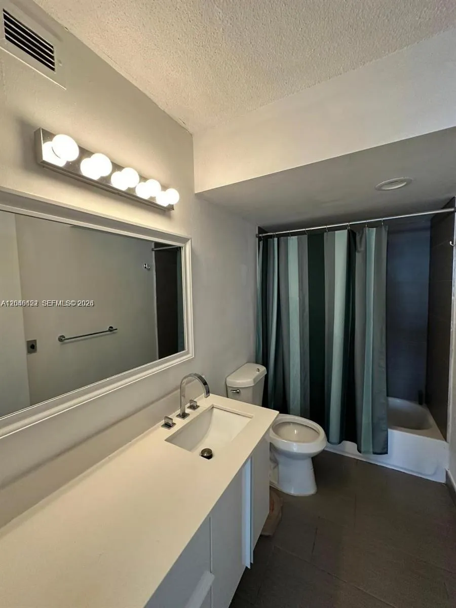 1801 S Ocean Dr #333 Hallandale Beach, FL 33009