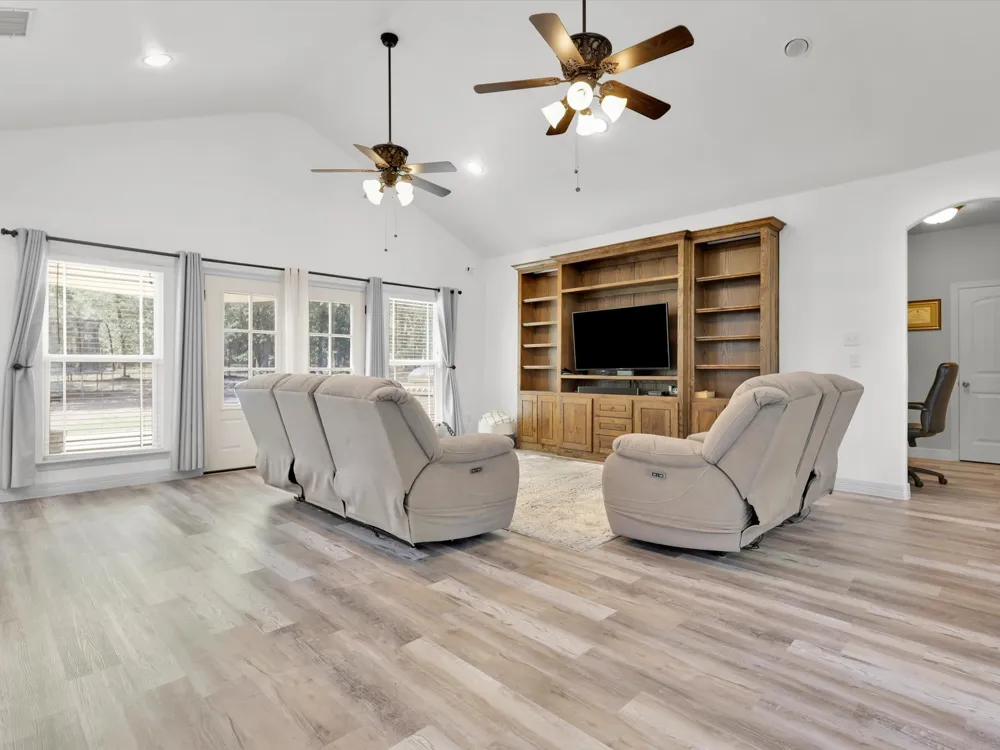 1255 Greg Street Azle, TX 76020