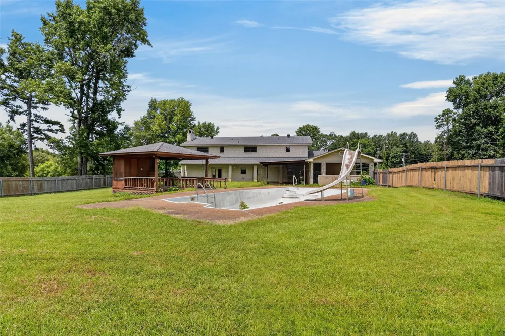 724 Pine Forest Drive Minden, LA 71055