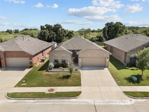1201 Presidio Lane