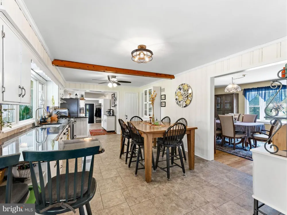 425 DELAWARE AVENUE Delanco, NJ 08075