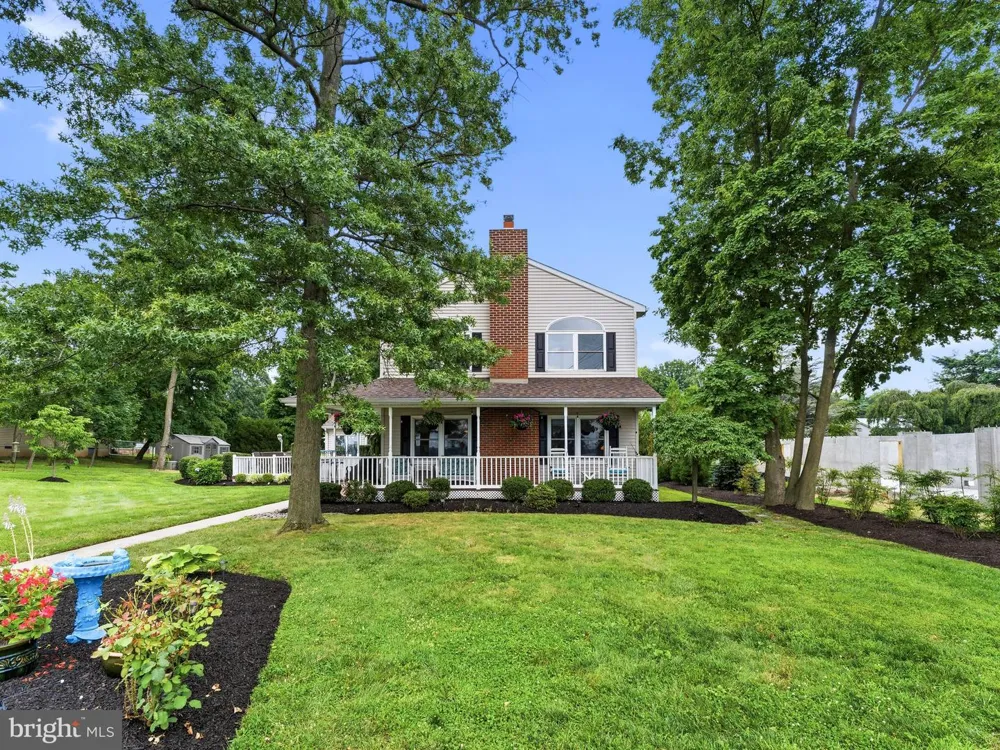 425 DELAWARE AVENUE Delanco, NJ 08075