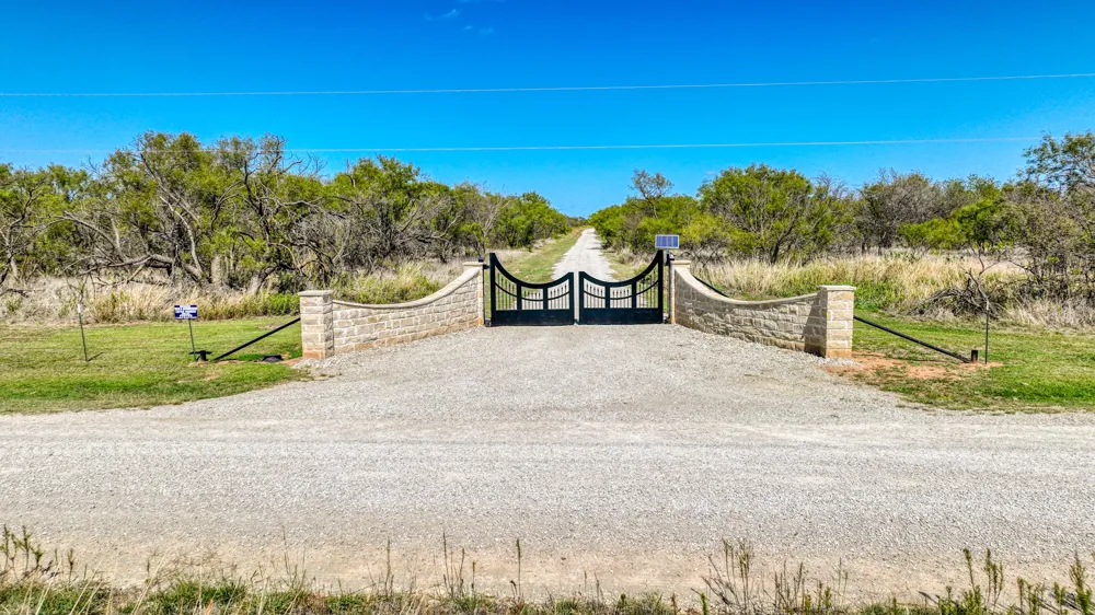 2337 Walsh Megargel, TX 76370