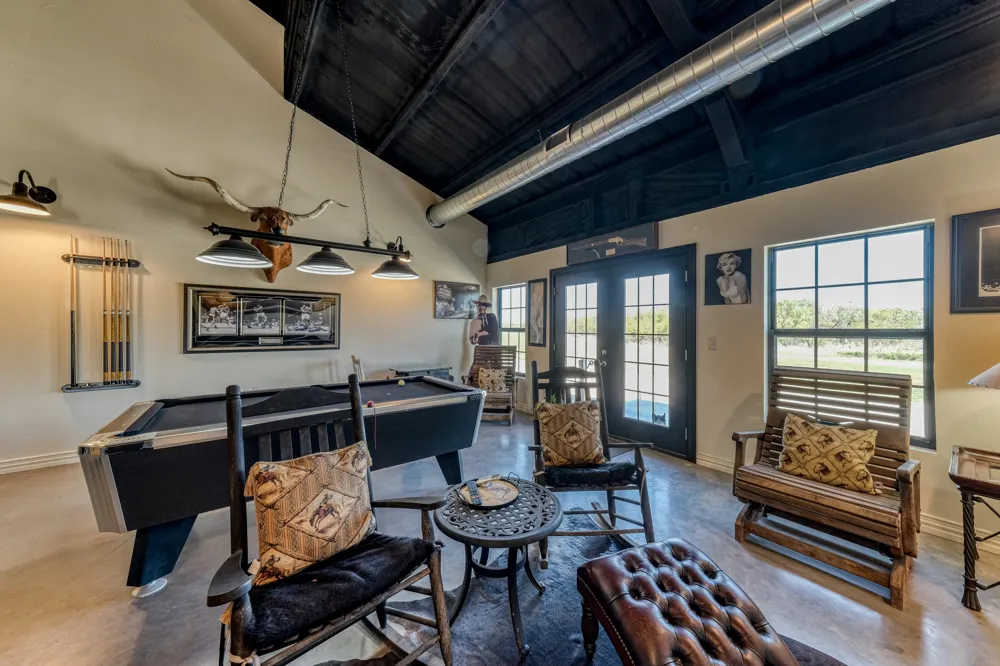 2337 Walsh Megargel, TX 76370