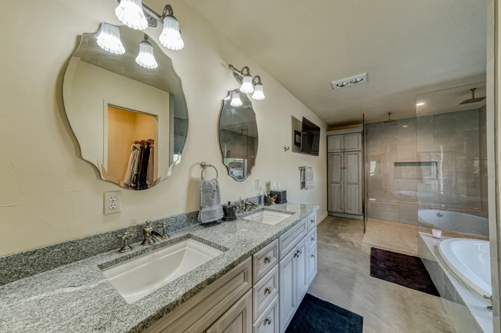 2337 Walsh Megargel, TX 76370