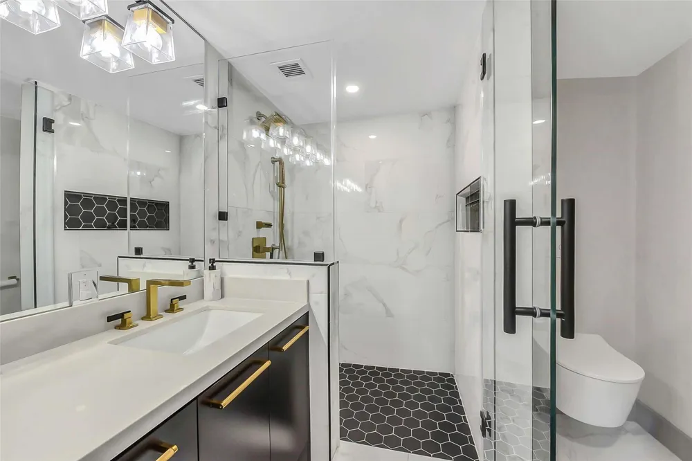 1111 Caroline Street #2903 Houston, TX 77010