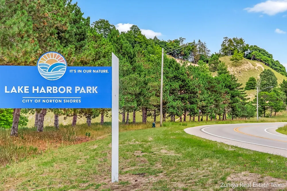 2258 Lincoln Street Muskegon, MI 49441
