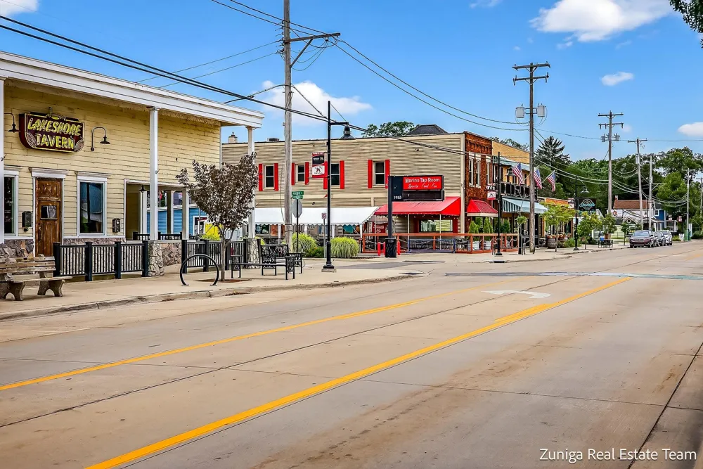 2258 Lincoln Street Muskegon, MI 49441