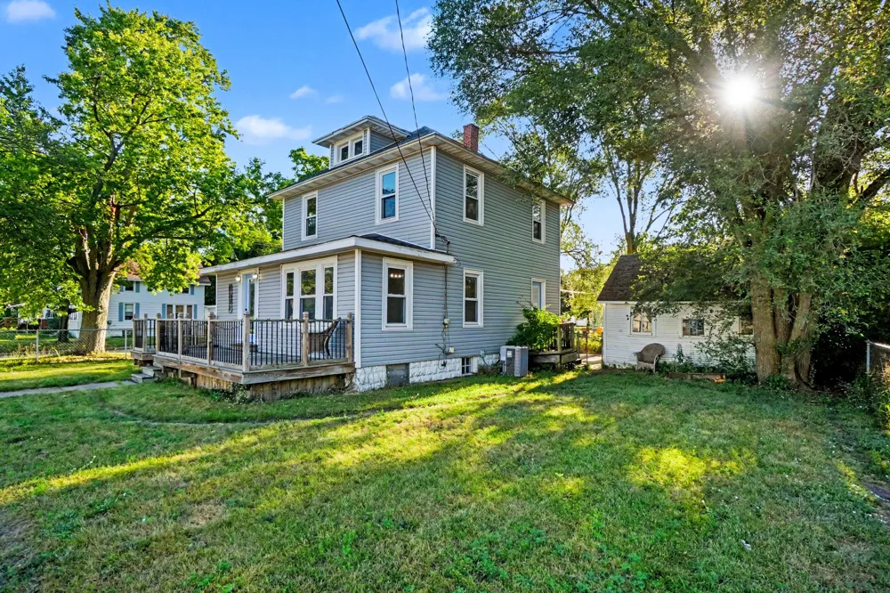 2258 Lincoln Street Muskegon, MI 49441