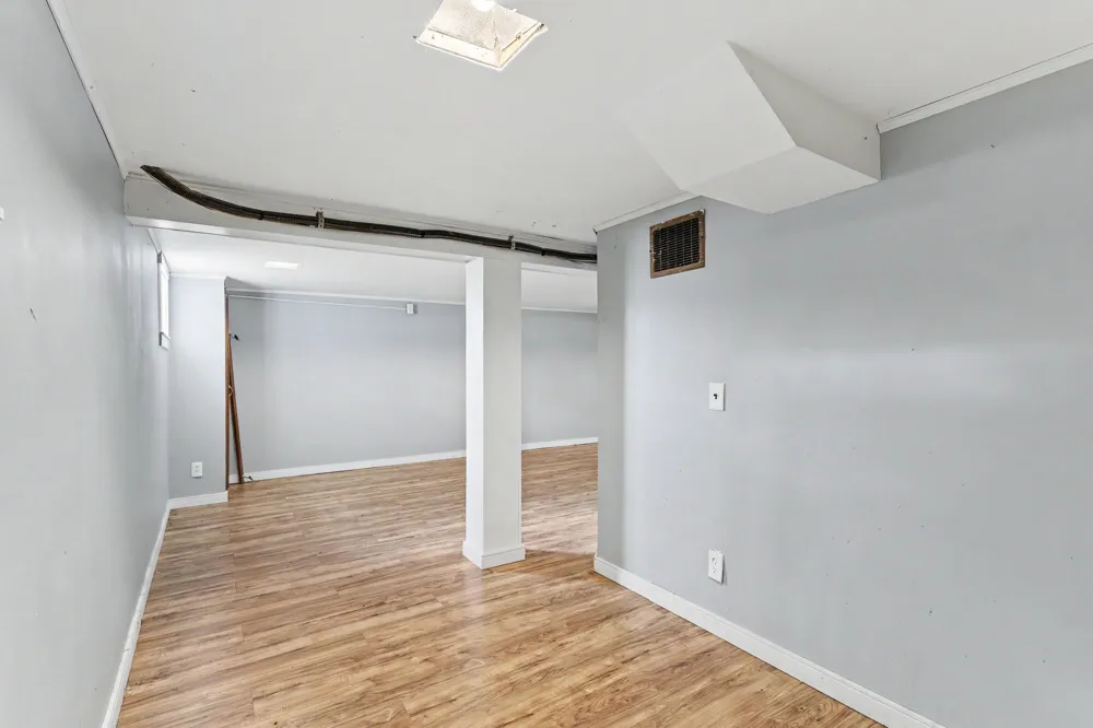 2258 Lincoln Street Muskegon, MI 49441