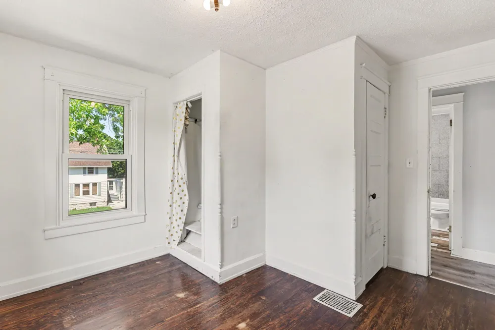 2258 Lincoln Street Muskegon, MI 49441