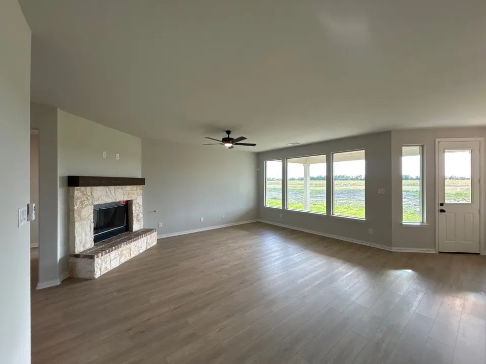 8685 County Road 623 Blue Ridge, TX 75424