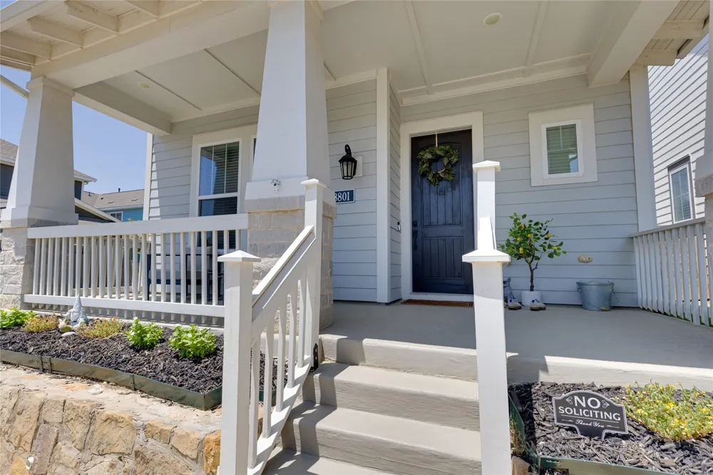 8801 Grand Avenue North Richland Hills, TX 76180
