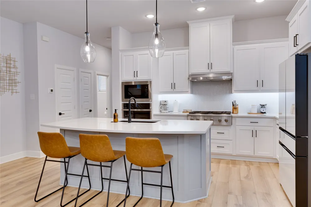 8801 Grand Avenue North Richland Hills, TX 76180