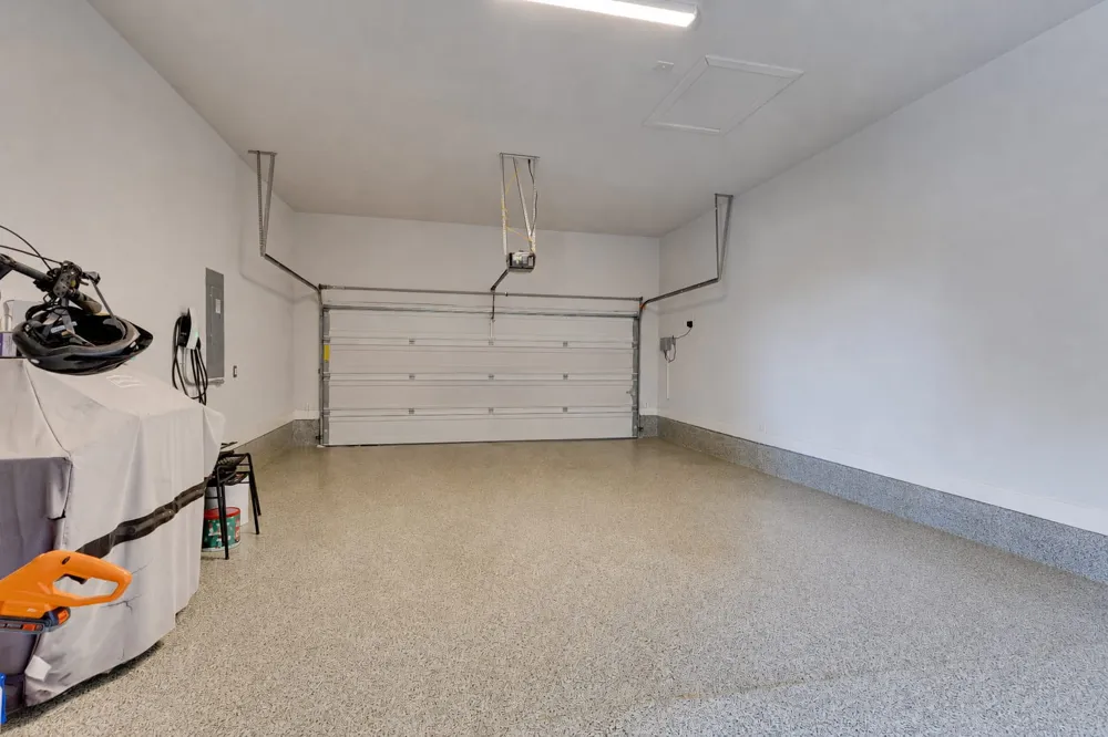 8801 Grand Avenue North Richland Hills, TX 76180
