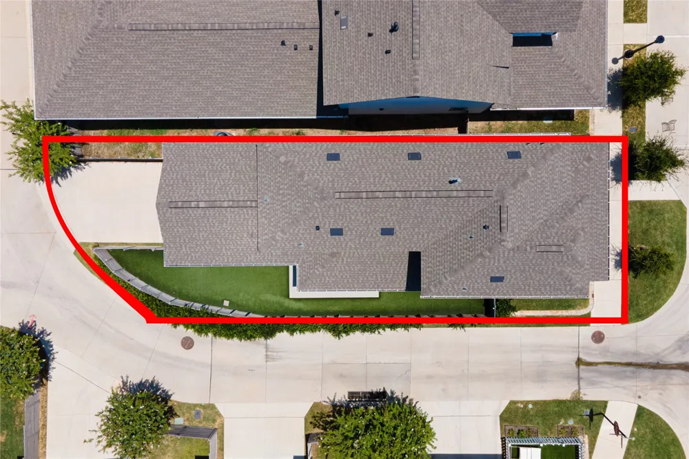 8801 Grand Avenue North Richland Hills, TX 76180
