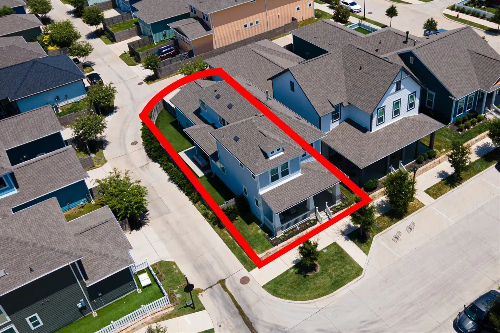 8801 Grand Avenue North Richland Hills, TX 76180