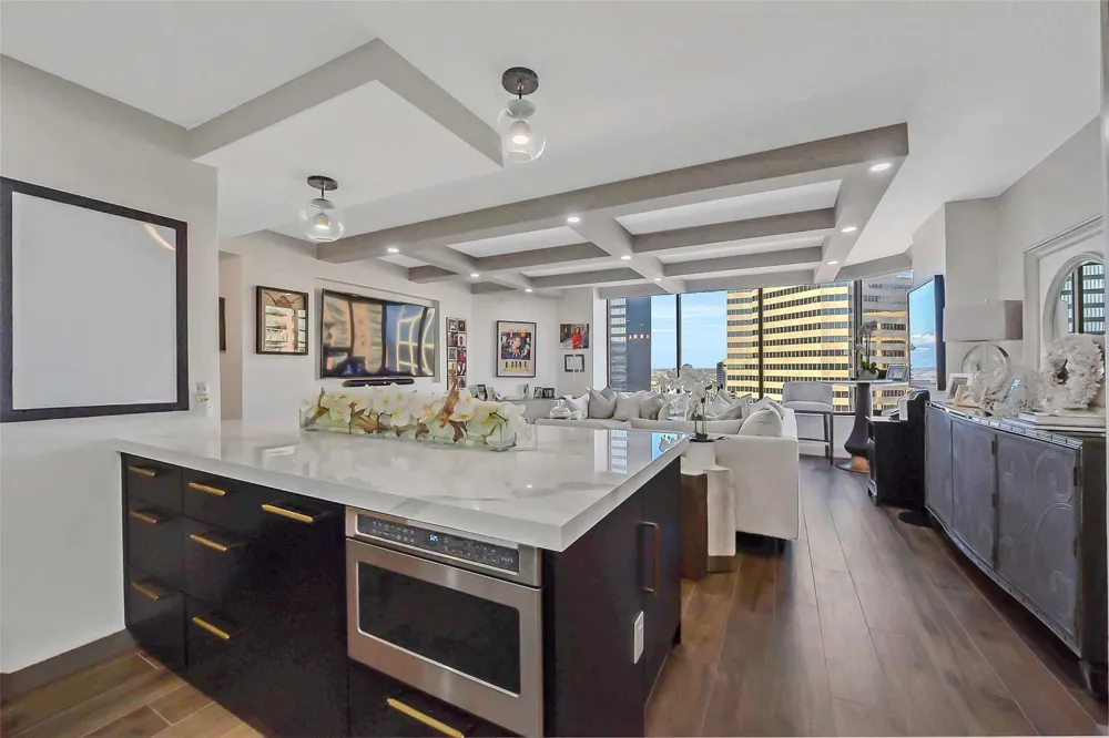 1111 Caroline Street #2903 Houston, TX 77010