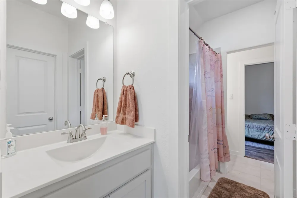 3920 Madison Lane Denton, TX 76208