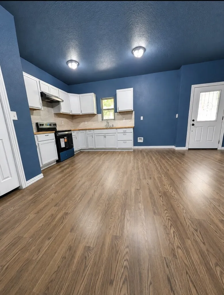 469 Holly Glen Murchison, TX 75156