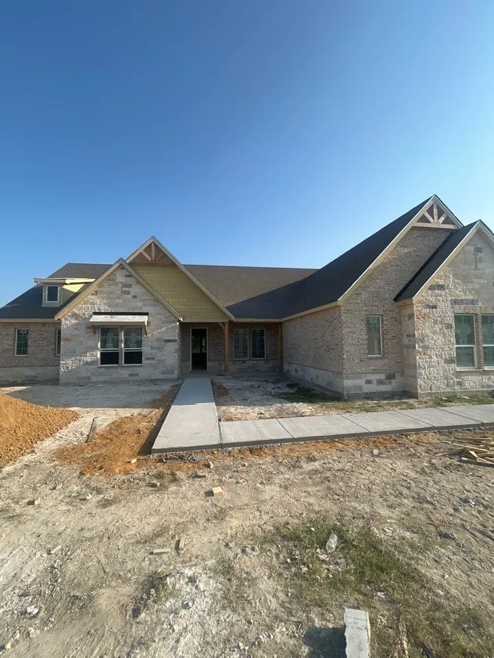 1103 Perrin Lane Van Alstyne, TX 75495