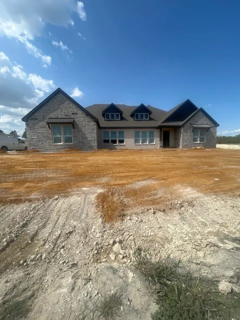 1110 Perrin Lane