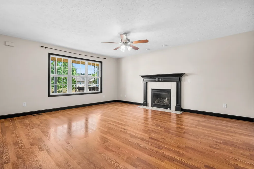6086 Thistlewood Avenue Scotts, MI 49088