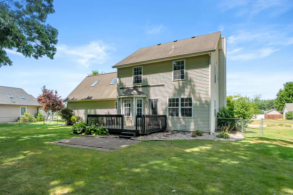 6086 Thistlewood Avenue Scotts, MI 49088