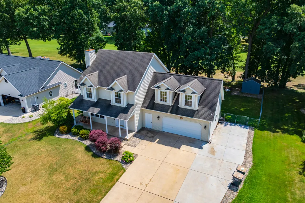6086 Thistlewood Avenue Scotts, MI 49088