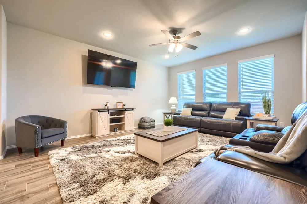 3805 S Courtney Court Heartland, TX 75126