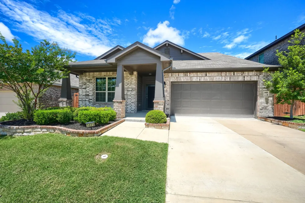 3805 S Courtney Court Heartland, TX 75126