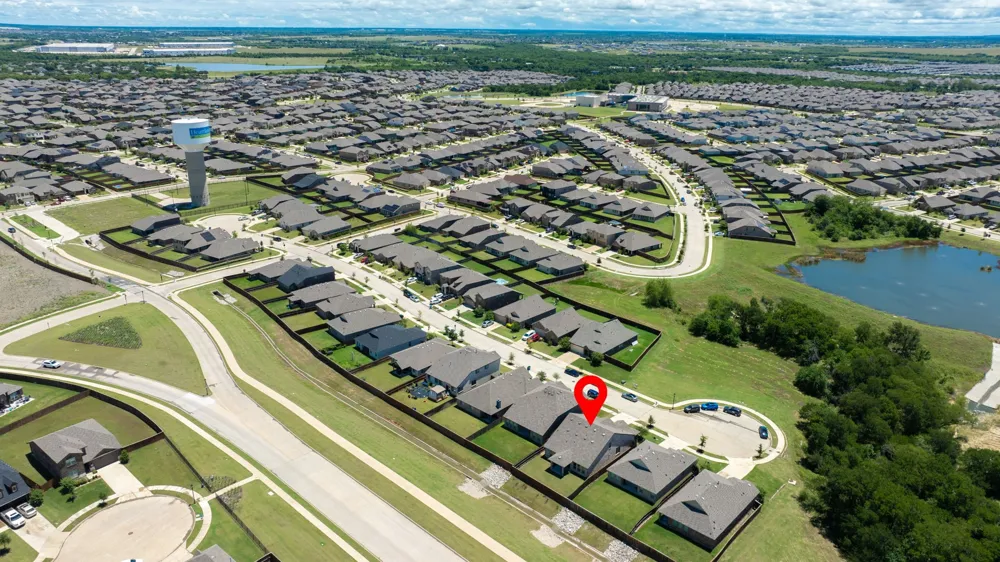 3805 S Courtney Court Heartland, TX 75126