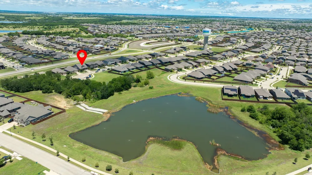 3805 S Courtney Court Heartland, TX 75126