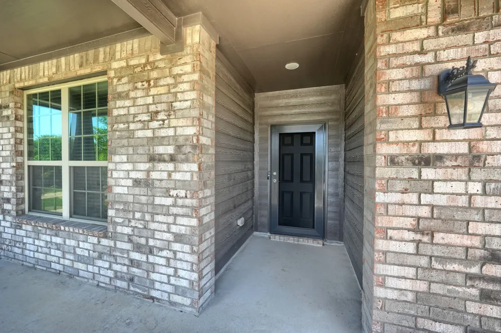 3805 S Courtney Court Heartland, TX 75126