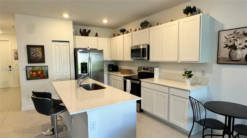 401 SE Crossoak Ln #401 Port St. Lucie, FL 34984