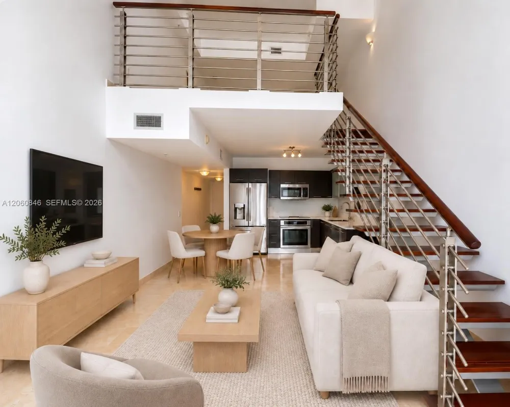 41 SE 5th St #1412 Miami, FL 33131