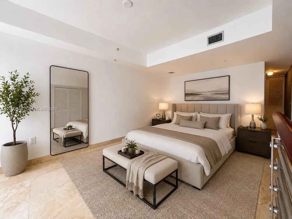 41 SE 5th St #1412 Miami, FL 33131