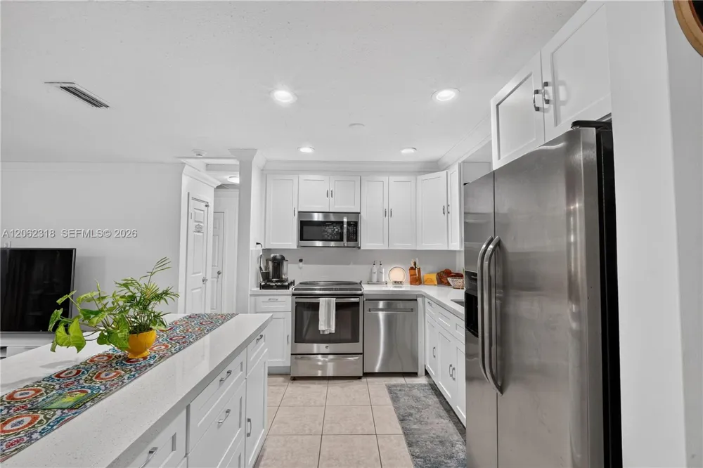 5122 SW 92nd Ter Cooper City, FL 33328