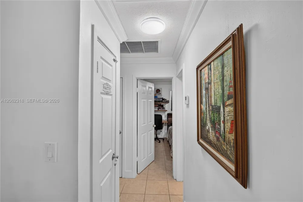 5122 SW 92nd Ter Cooper City, FL 33328