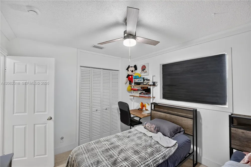 5122 SW 92nd Ter Cooper City, FL 33328