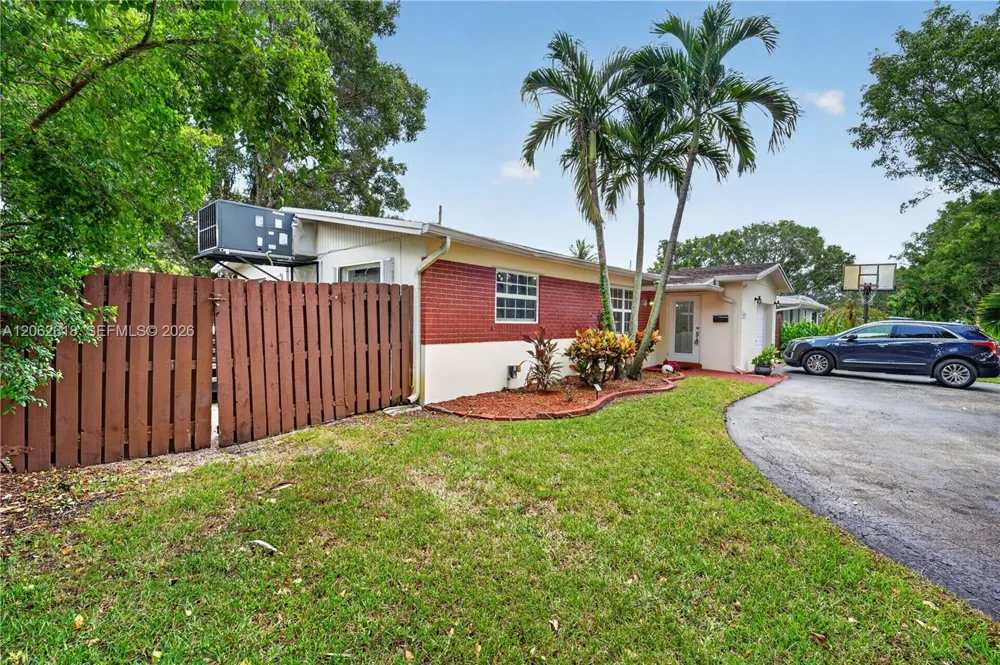 5122 SW 92nd Ter Cooper City, FL 33328