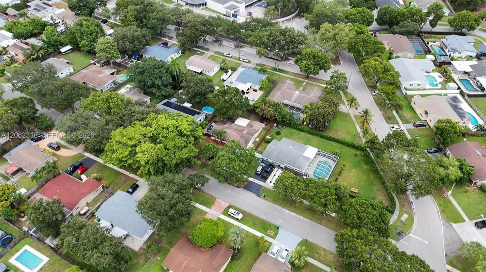 5122 SW 92nd Ter Cooper City, FL 33328