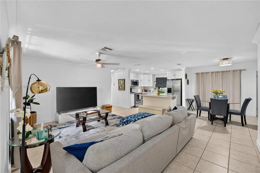 5122 SW 92nd Ter Cooper City, FL 33328