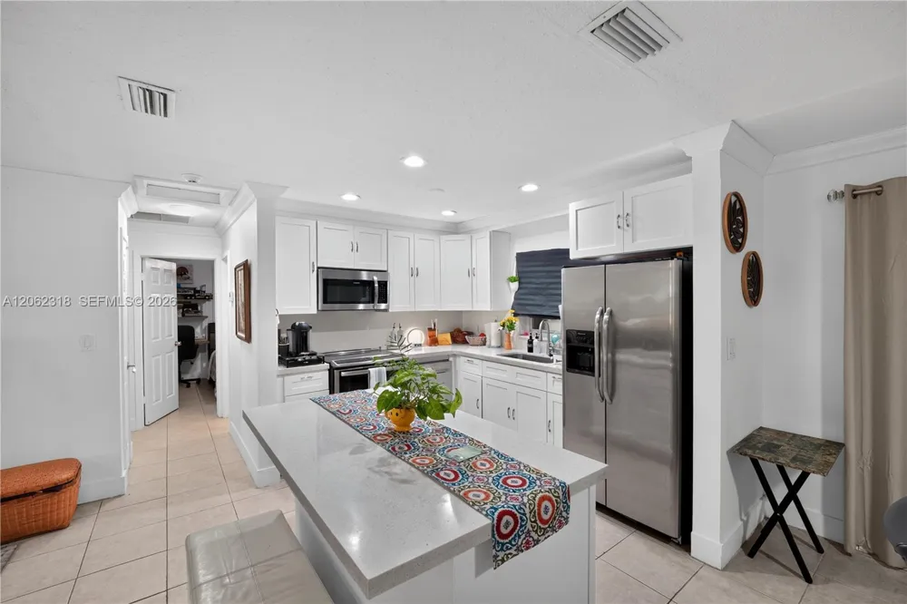 5122 SW 92nd Ter Cooper City, FL 33328
