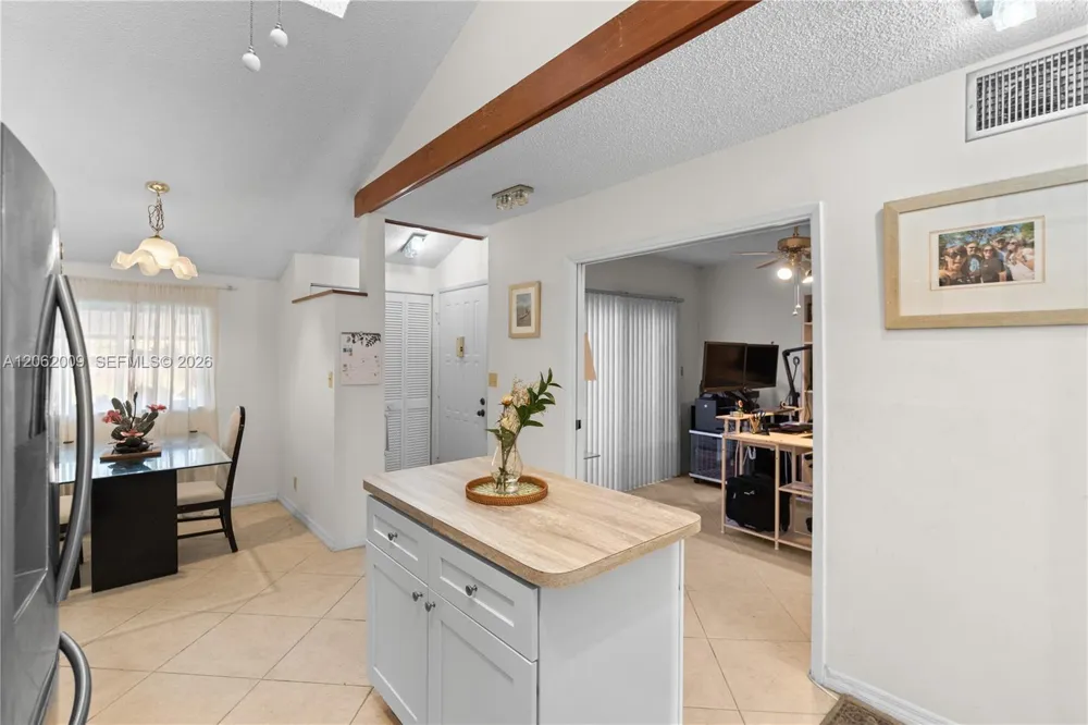 7640 NW 79th Ave #L6 Tamarac, FL 33321